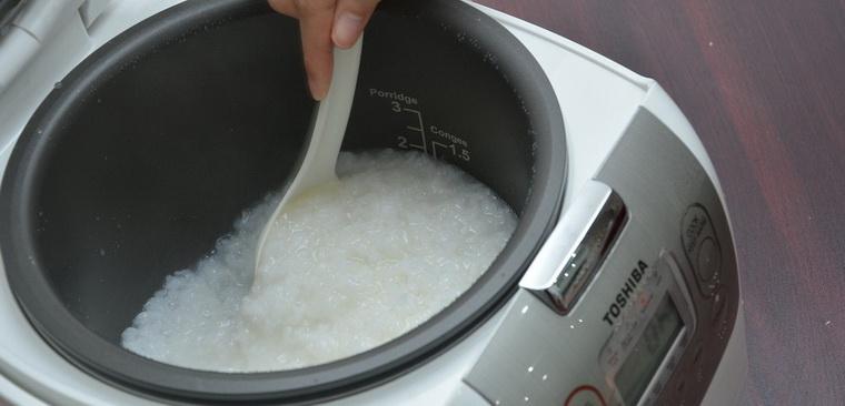 Cách nấu cháo bằng nồi cơm điện cơ bản Cách nấu cháo bằng nồi cơm điện cơ bản