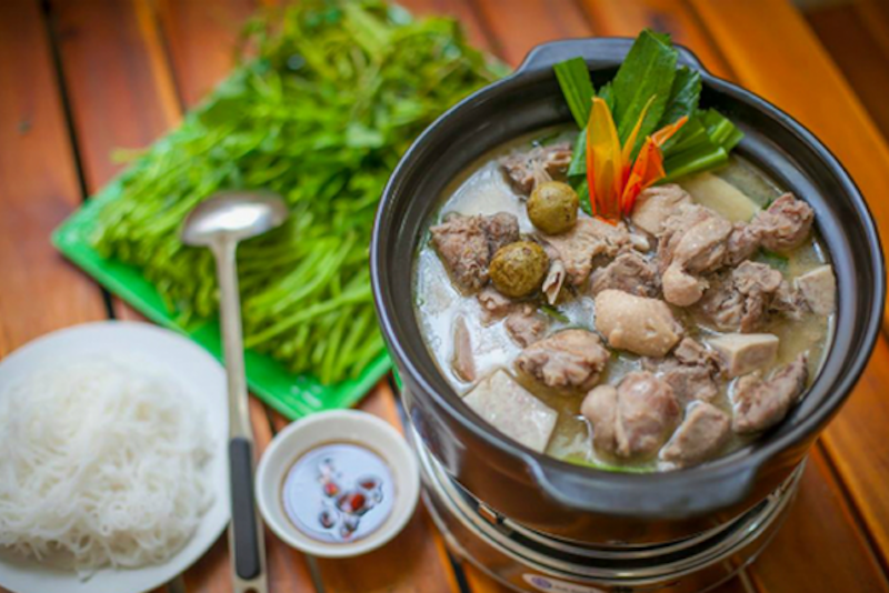 Vị chua thanh của sấu kết hợp với vị béo ngọt của thịt vịt sẽ làm món ăn ngon ngọt Vị chua thanh của sấu kết hợp với vị béo ngọt của thịt vịt sẽ làm món ăn ngon ngọt