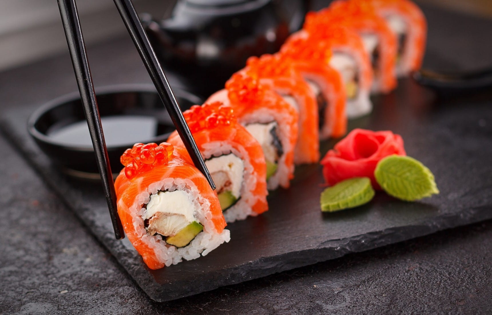 Cách làm sushi của Nhật dễ dàng nhưng rất ngon miệng.