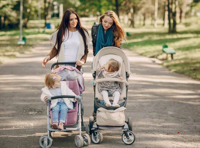 Xe đẩy em bé là vật dụng cần thiết hỗ trợ bố mẹ chăm sóc trẻ Xe đẩy em bé là vật dụng cần thiết hỗ trợ bố mẹ chăm sóc trẻ