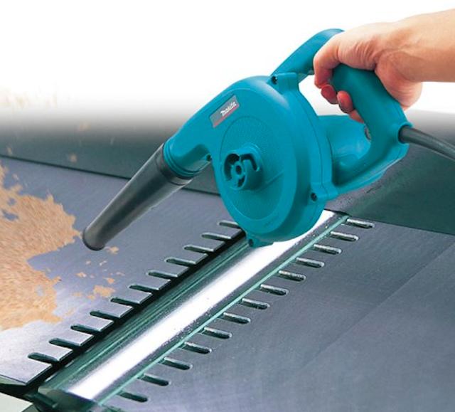 Máy cầm tay mini thích hợp dọn dẹp bụi bẩn ở những khu vực diện tích nhỏ Máy cầm tay mini thích hợp dọn dẹp bụi bẩn ở những khu vực diện tích nhỏ