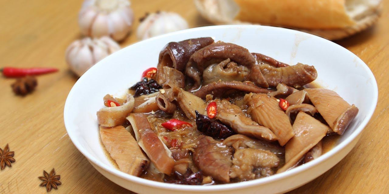 Cách làm phá lấu lòng heo đơn giản nhưng thơm ngon tại nhà - VietReview.vn