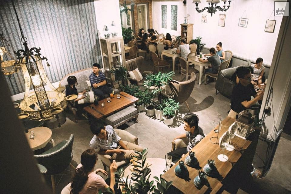 Oz coffee thu hút rất nhiều giới trẻ Oz coffee thu hút rất nhiều giới trẻ