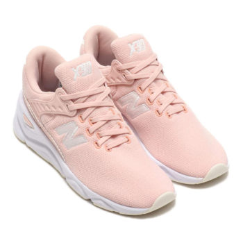 Top 5 giày Sneaker nữ khiến phái đẹp “mê mệt” 33 Top 5 giày Sneaker nữ khiến phái đẹp “mê mệt” 33
