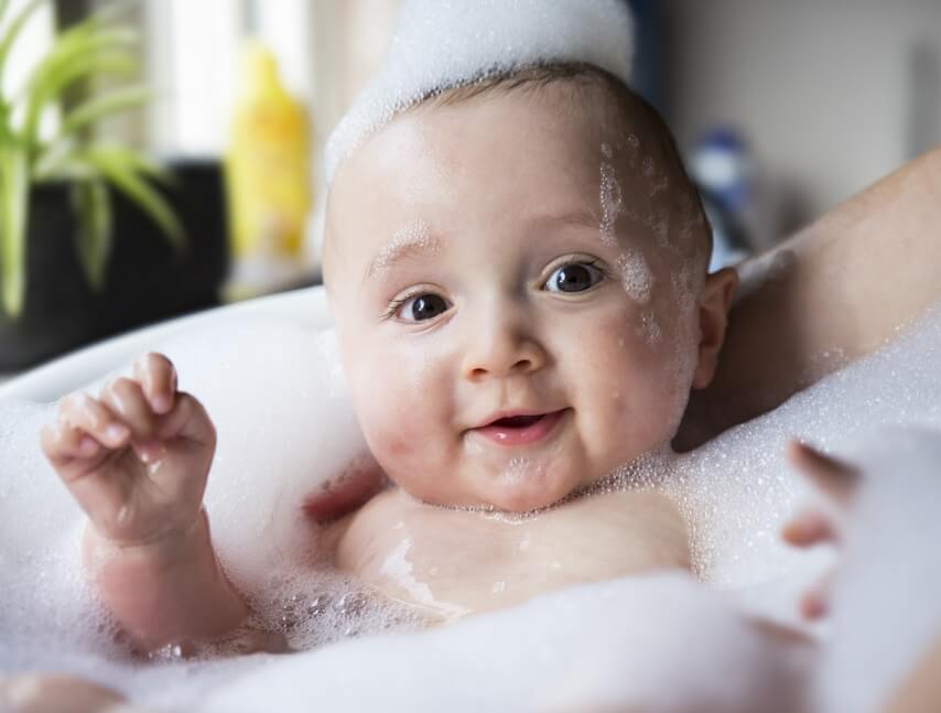 Vì sao nên lựa chọn sữa tắm cho trẻ sơ sinh Vì sao nên lựa chọn sữa tắm cho trẻ sơ sinh