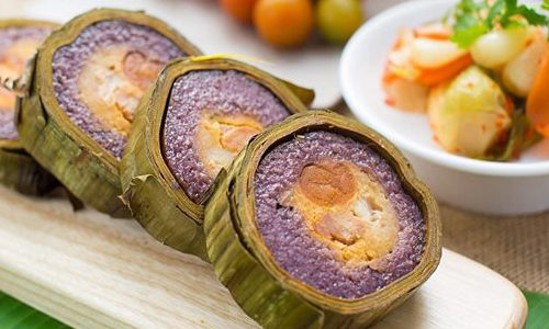 Cách làm bánh tét chiêu đãi gia đình vào ngày Tết