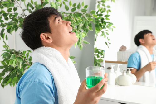 Một số lưu ý quan trọng khi sử dụng nước súc miệng Một số lưu ý quan trọng khi sử dụng nước súc miệng