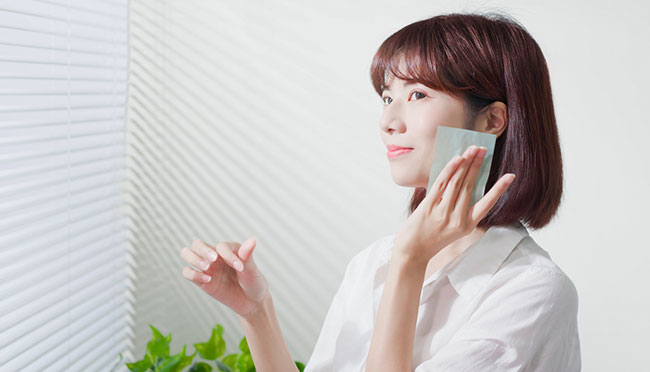 Lợi ích khi sử dụng giấy thấm dầu Lợi ích khi sử dụng giấy thấm dầu