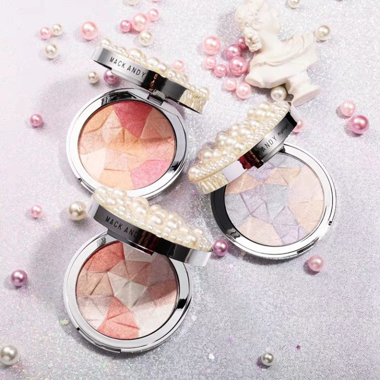Cách chọn phấn highlight phù hợp Cách chọn phấn highlight phù hợp