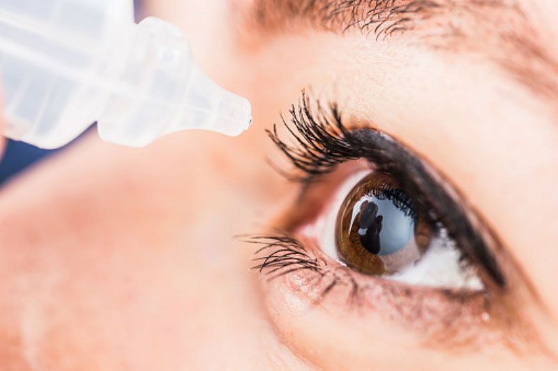 Có nên dùng thuốc nhỏ mắt thường xuyên không Có nên dùng thuốc nhỏ mắt thường xuyên không