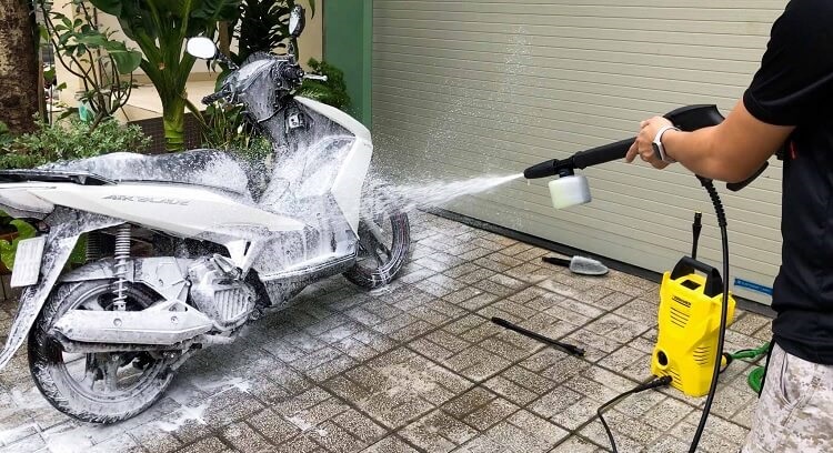 Lợi ích khi sử dụng máy rửa xe cho gia đình Lợi ích khi sử dụng máy rửa xe cho gia đình