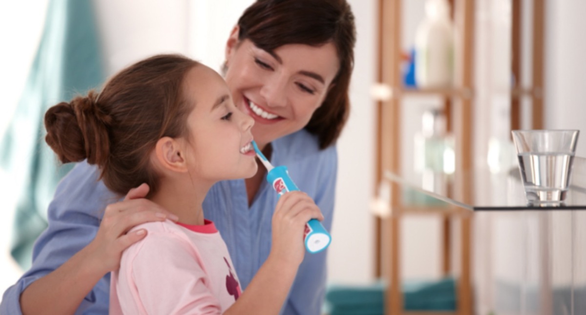 Hướng dẫn sử dụng và bảo quản bàn chải điện đúng cách Hướng dẫn sử dụng và bảo quản bàn chải điện đúng cách