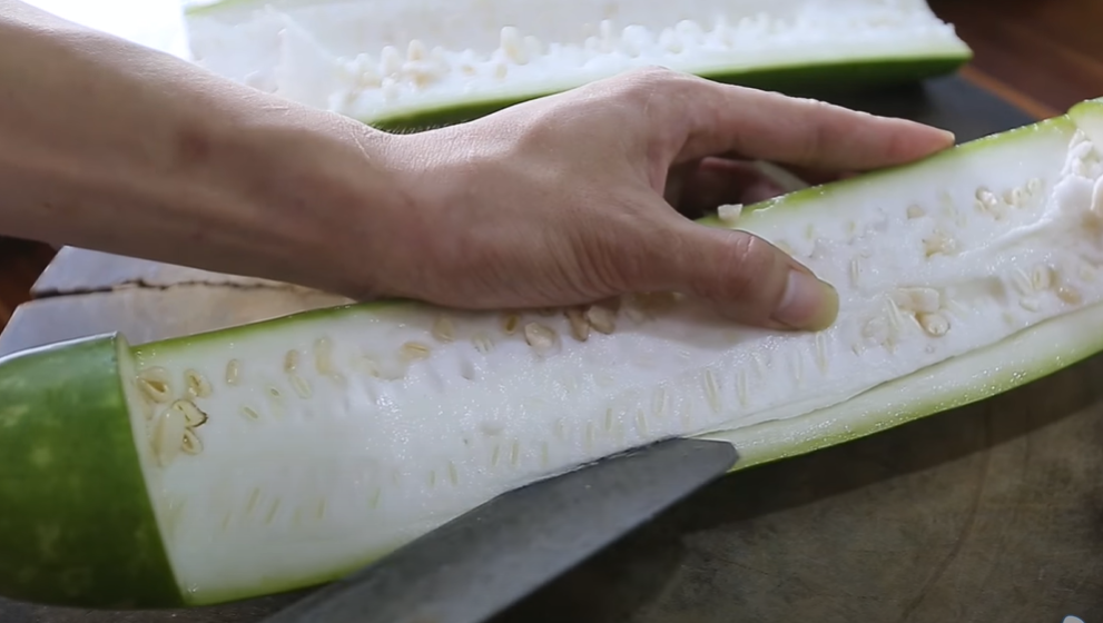 Cách làm món cá lóc hấp bầu vừa ngon lại dễ làm tại nhà - 2