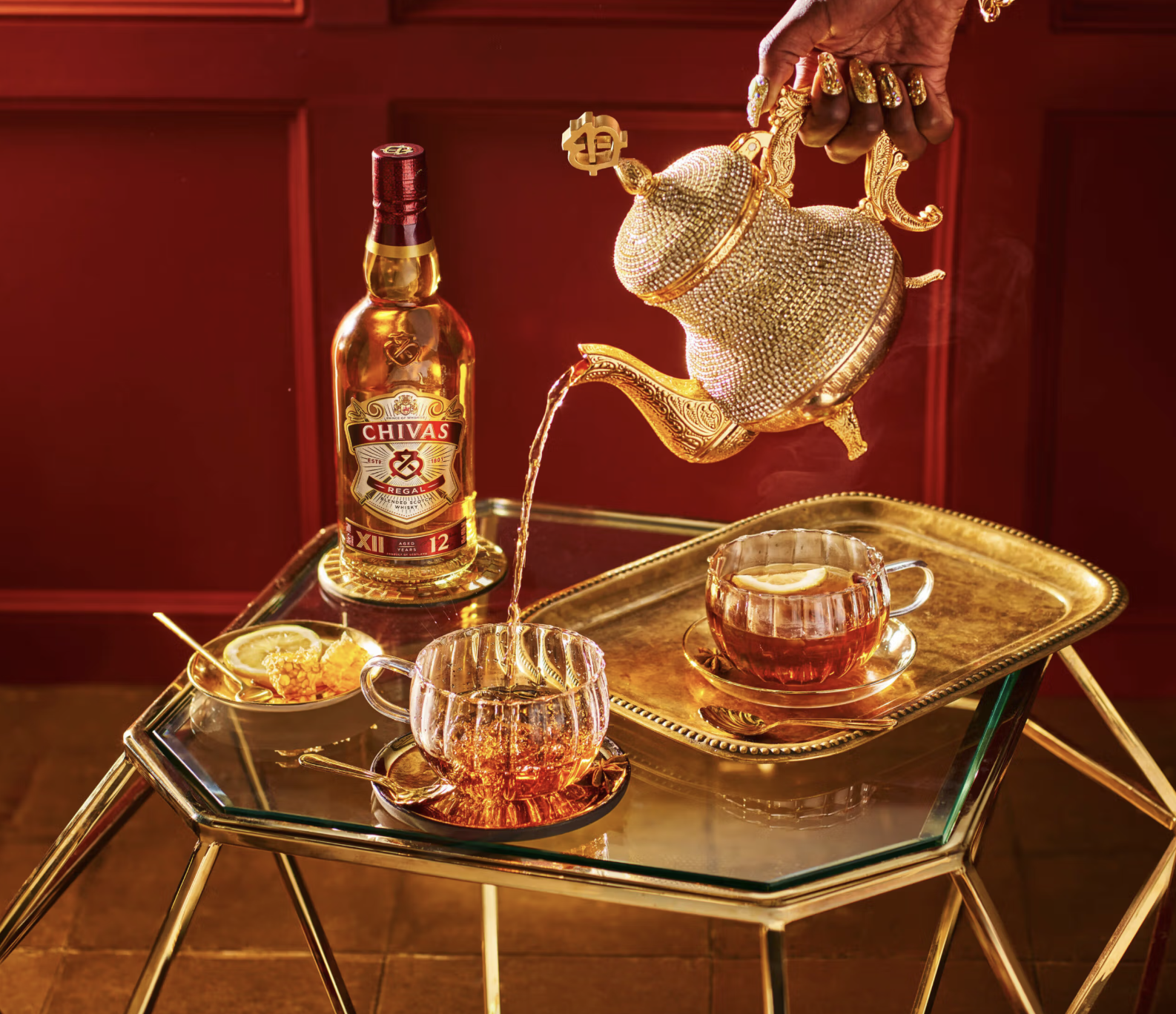 Rượu Whisky mang đến hương vị mạnh mẽ, phù hợp với không khí trang trọng.